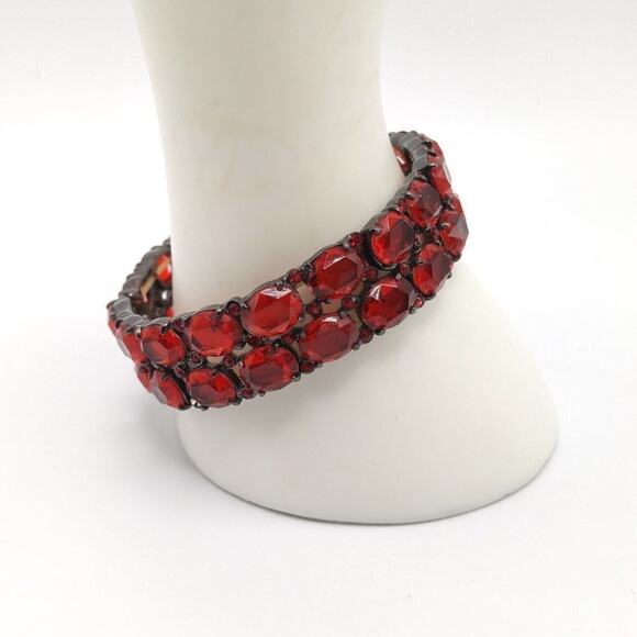 Red Rhinestone Gunmetal Grey Stretch Link Bracelet, 7 Inches - Picture 9 of 10